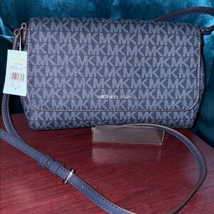 NWT Michael Kors ‘Jet Set’ Medium crossbody
